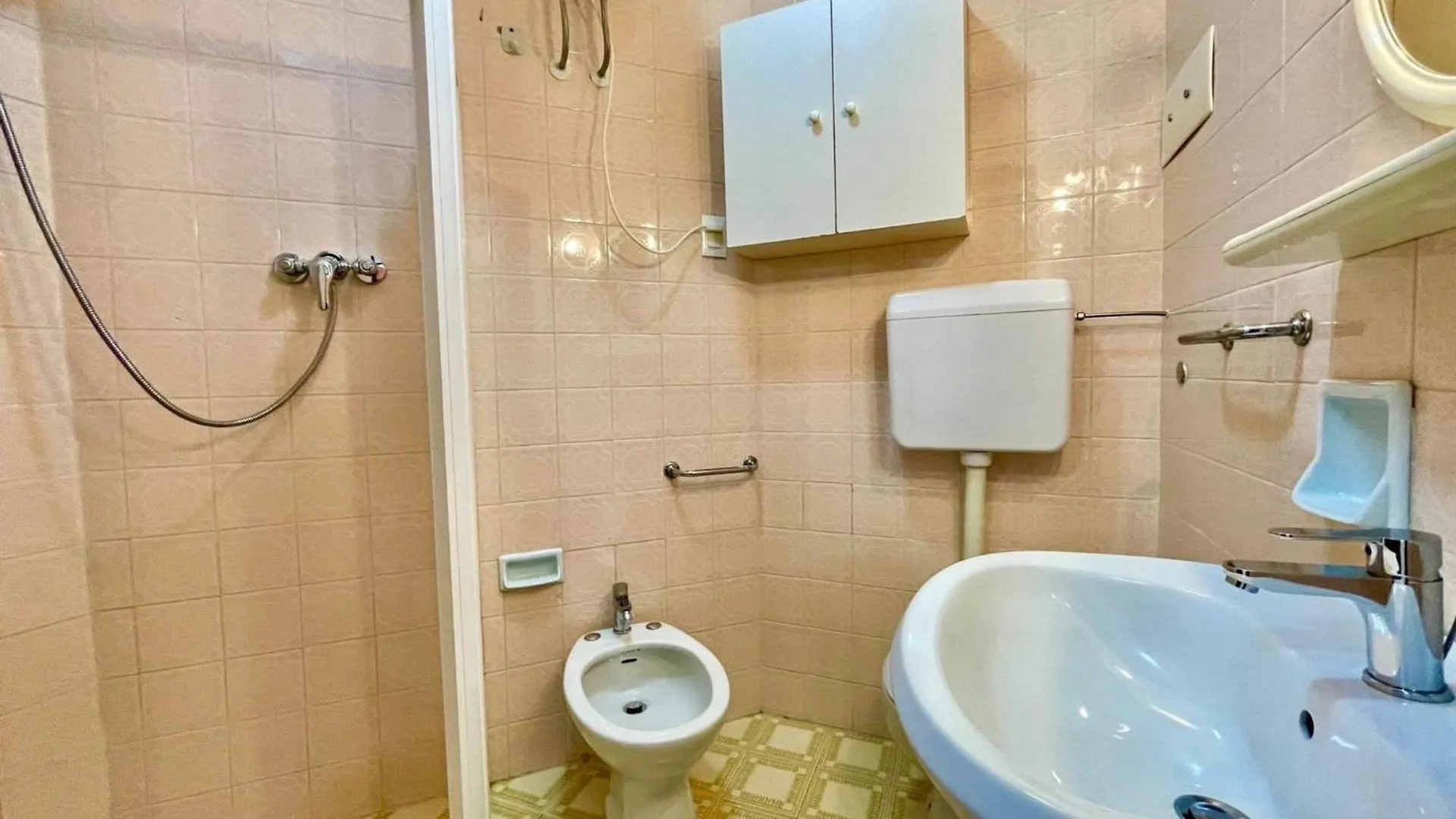 Superb Apartment With Swimming Pool In Front Of The Beach Porto Santa Margherita di Caorle